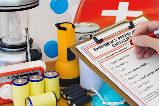 10 Essentials for Your Emergency Kit